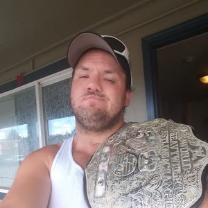 Meet your Posher, Gregory